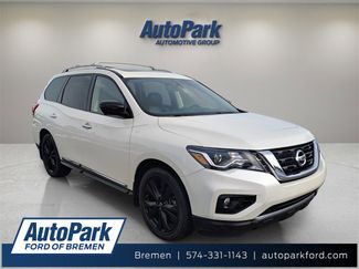 Used 2017 Nissan Pathfinder Platinum w/ Midnight Edition Package video 1