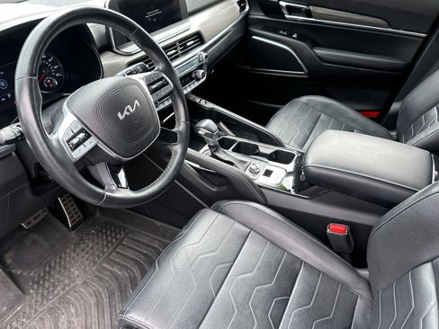 Used 2022 Kia Telluride SX w/ SX Prestige Package image 9
