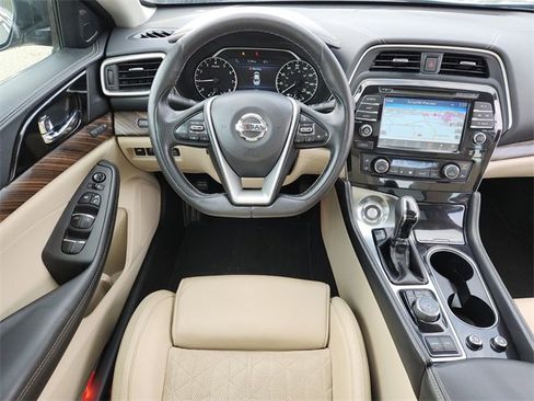 Used 2016 Nissan Maxima Platinum image 13