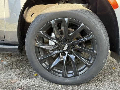 Used 2021 Cadillac Escalade ESV Sport Platinum w/ Heavy-Duty Trailer Package image 46