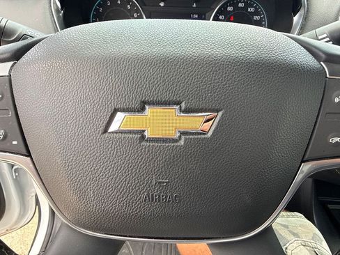 Used 2023 Chevrolet Traverse LT w/ LPO, Floor Liner Package AWD/4WD image 27