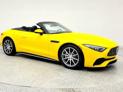 Used 2023 Mercedes-Benz SL 43 AMG image 3