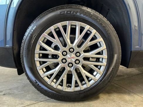 Used 2025 GMC Acadia Denali AWD/4WD image 10