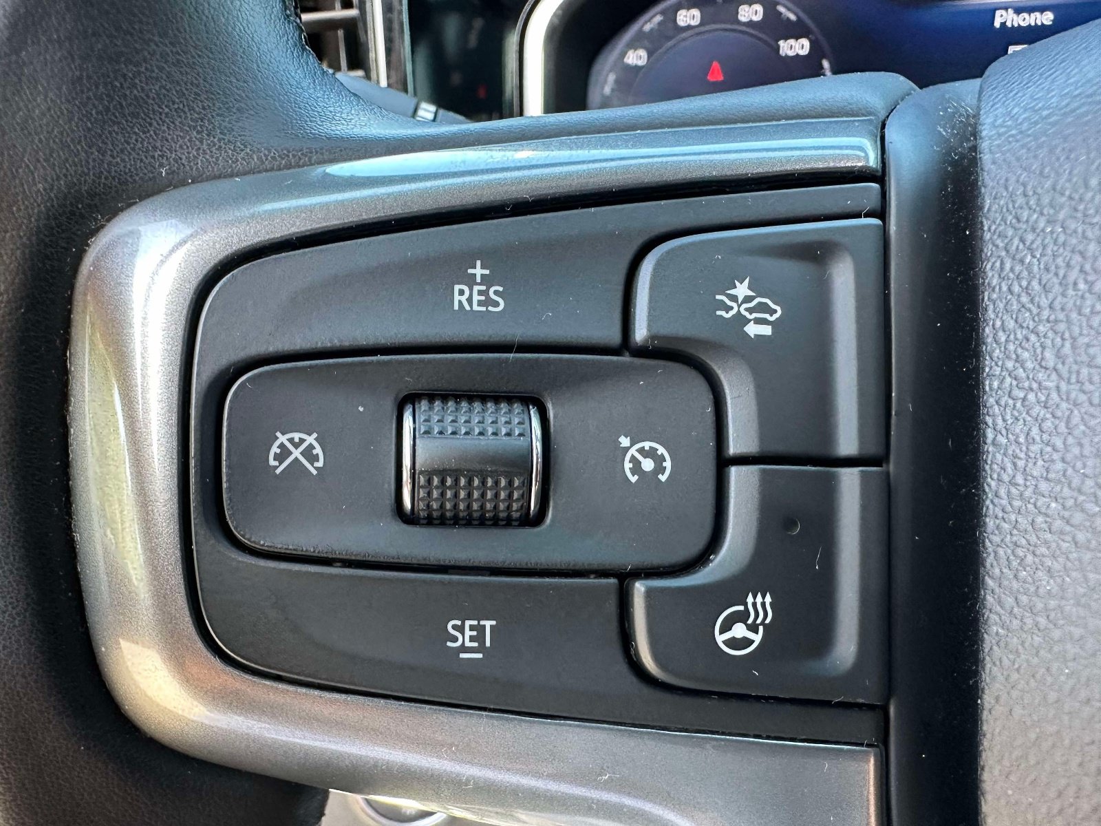 Used 2024 Chevrolet Silverado 1500 LT AWD/4WD image 15