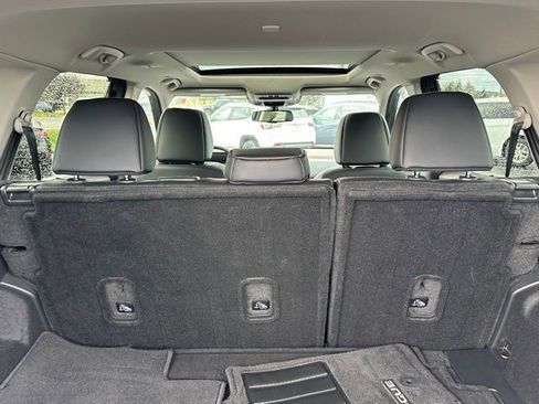 Used 2023 Nissan Rogue SL w/ SL Premium Package image 17