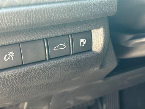 Used 2025 Toyota Camry XLE FWD image 25
