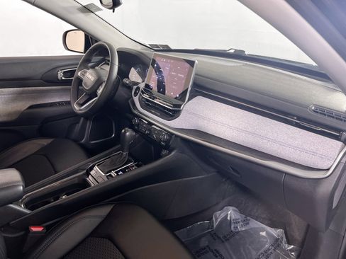 Used 2022 Jeep Compass Latitude image 26