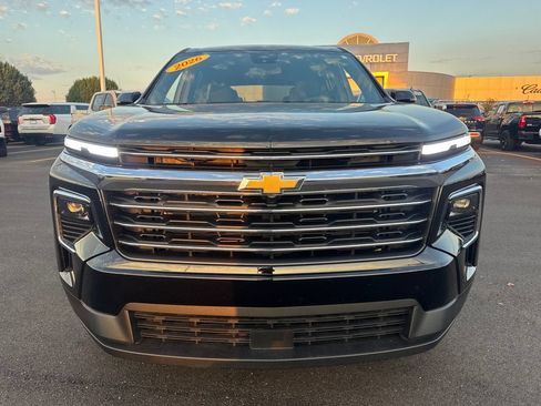 Used 2026 Chevrolet Traverse LT FWD image 10