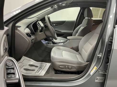 Used 2023 Chevrolet Malibu LT FWD image 8