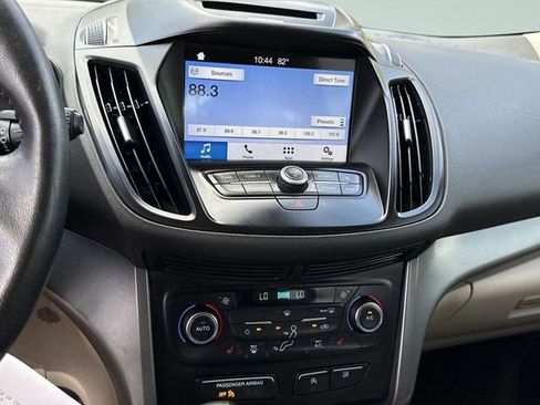 Used 2017 Ford Escape SE w/ SE Leather Comfort Package image 30