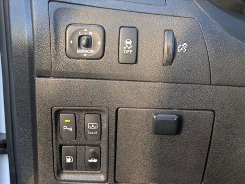 Used 2011 Lexus ES 350 image 23