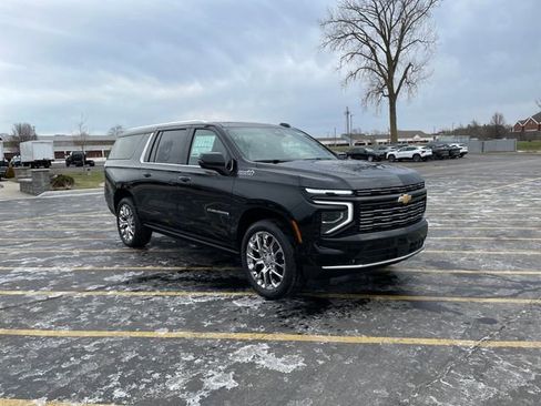 New 2026 Chevrolet Suburban High Country image 7