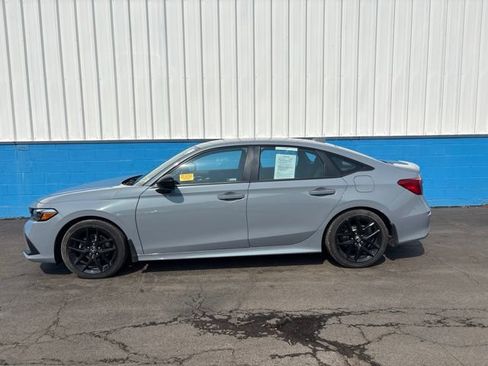 Used 2024 Honda Civic Sport image 8