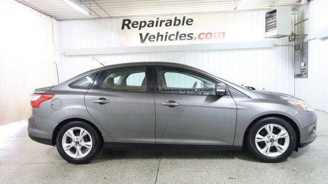 Used 2014 Ford Focus SE FWD image 4