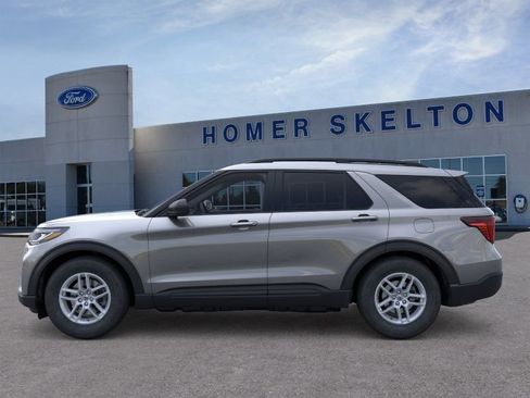 New 2026 Ford Explorer Active RWD image 3