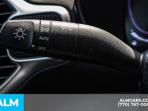 Used 2025 Kia Soul LX w/ LX Technology Package image 32