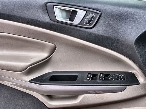 Used 2021 Ford EcoSport Titanium image 40