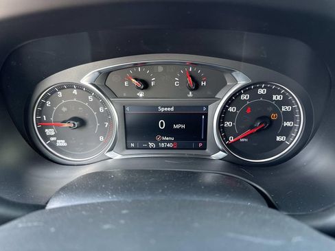 Used 2023 GMC Acadia SLT w/ Preferred Package image 14