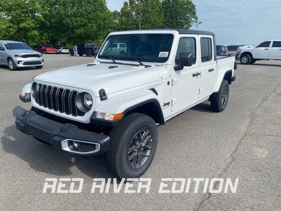 New 2025 Jeep Gladiator Sport