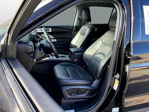 Used 2023 Ford Explorer Limited w/ Hybrid Equipment Group 310A image 16