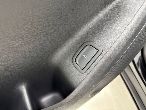 New 2026 Chevrolet Traverse LT w/ Midnight/Sport Edition image 21