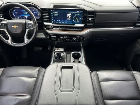 Used 2022 Chevrolet Silverado 1500 LT w/ Z71 Off-Road Package image 13