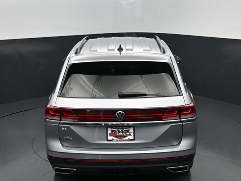 Used 2026 Volkswagen Atlas SE FWD image 32