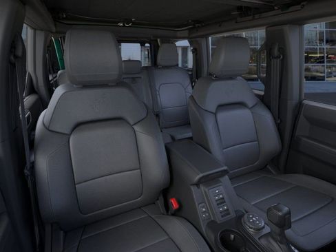 New 2025 Ford Bronco Badlands w/ Sasquatch Package image 11