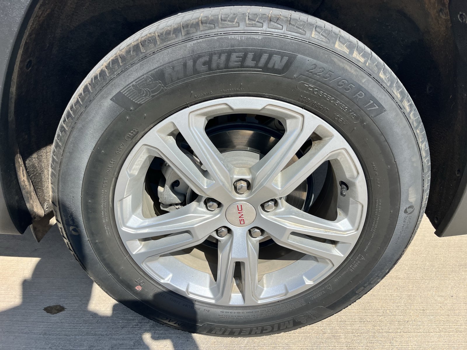 Used 2022 GMC Terrain SLE w/ Driver Convenience Package FWD image 27