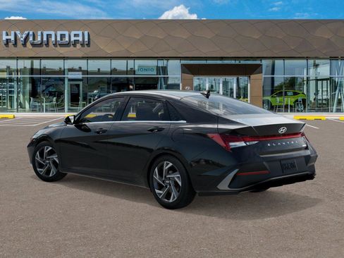 New 2026 Hyundai Elantra Limited image 5