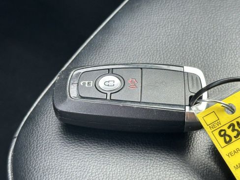 Used 2024 Ford Edge SEL image 27