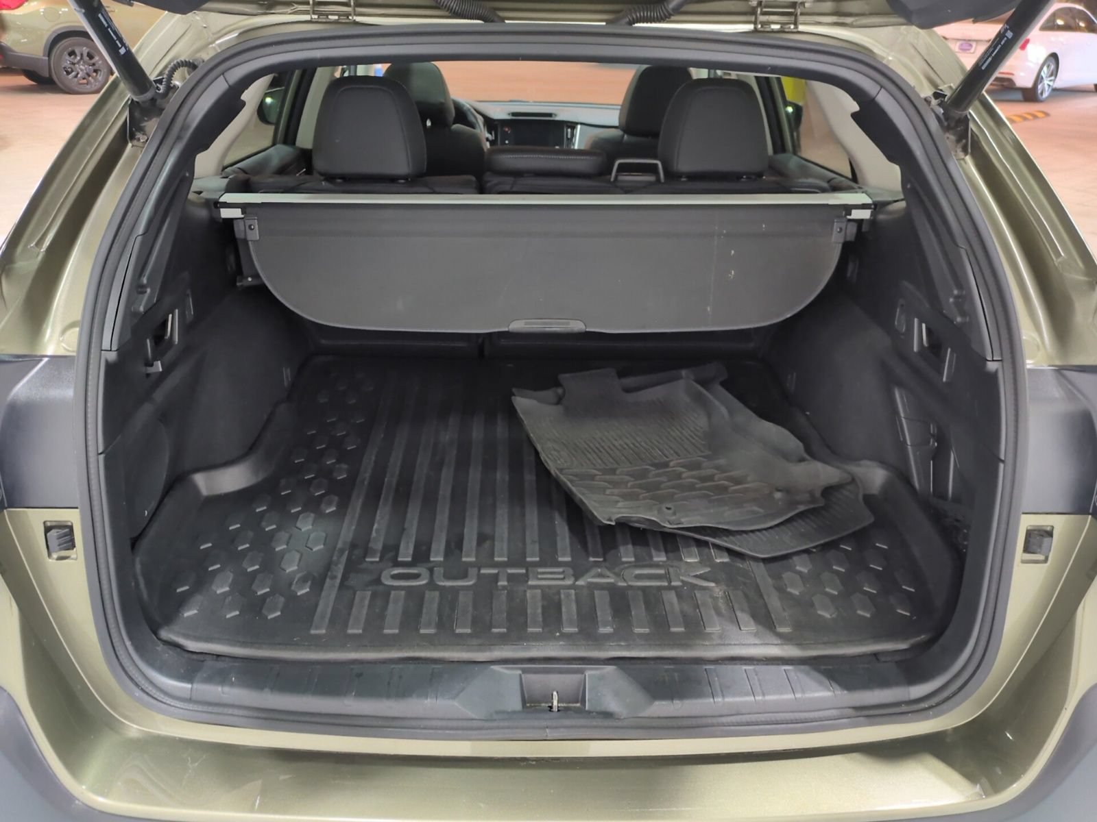 Certified 2023 Subaru Outback Touring AWD/4WD image 12