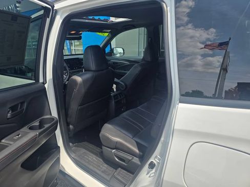 Used 2022 Honda Passport TrailSport image 31