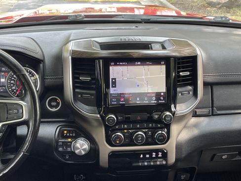 Used 2019 RAM 1500 Laramie AWD/4WD image 31