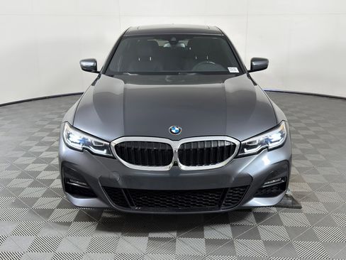 Used 2021 BMW 330i Sedan w/ M Sport Package image 5
