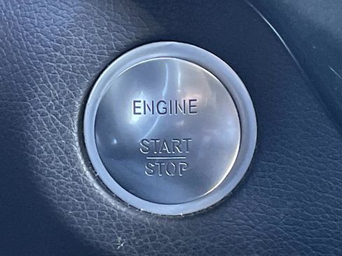 Used 2018 Mercedes-Benz GLE 350 image 25