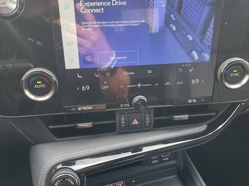 Used 2024 Lexus NX 350 AWD image 3