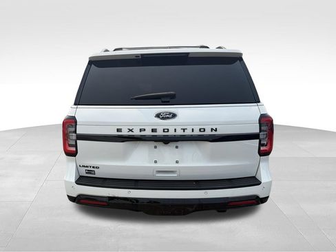 Used 2022 Ford Expedition Limited AWD/4WD image 4