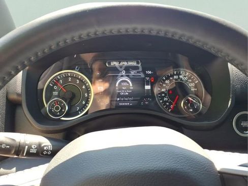 Used 2024 RAM 1500 Big Horn AWD/4WD image 17