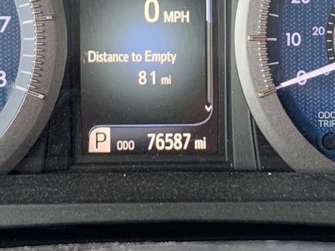 Used 2018 Toyota Sienna LE image 9