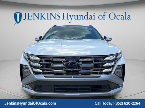 Certified 2025 Hyundai Tucson Limited FWD image 8