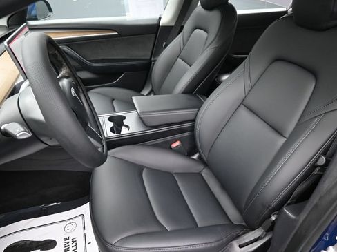 Used 2021 Tesla Model 3 Standard Range Plus RWD image 25