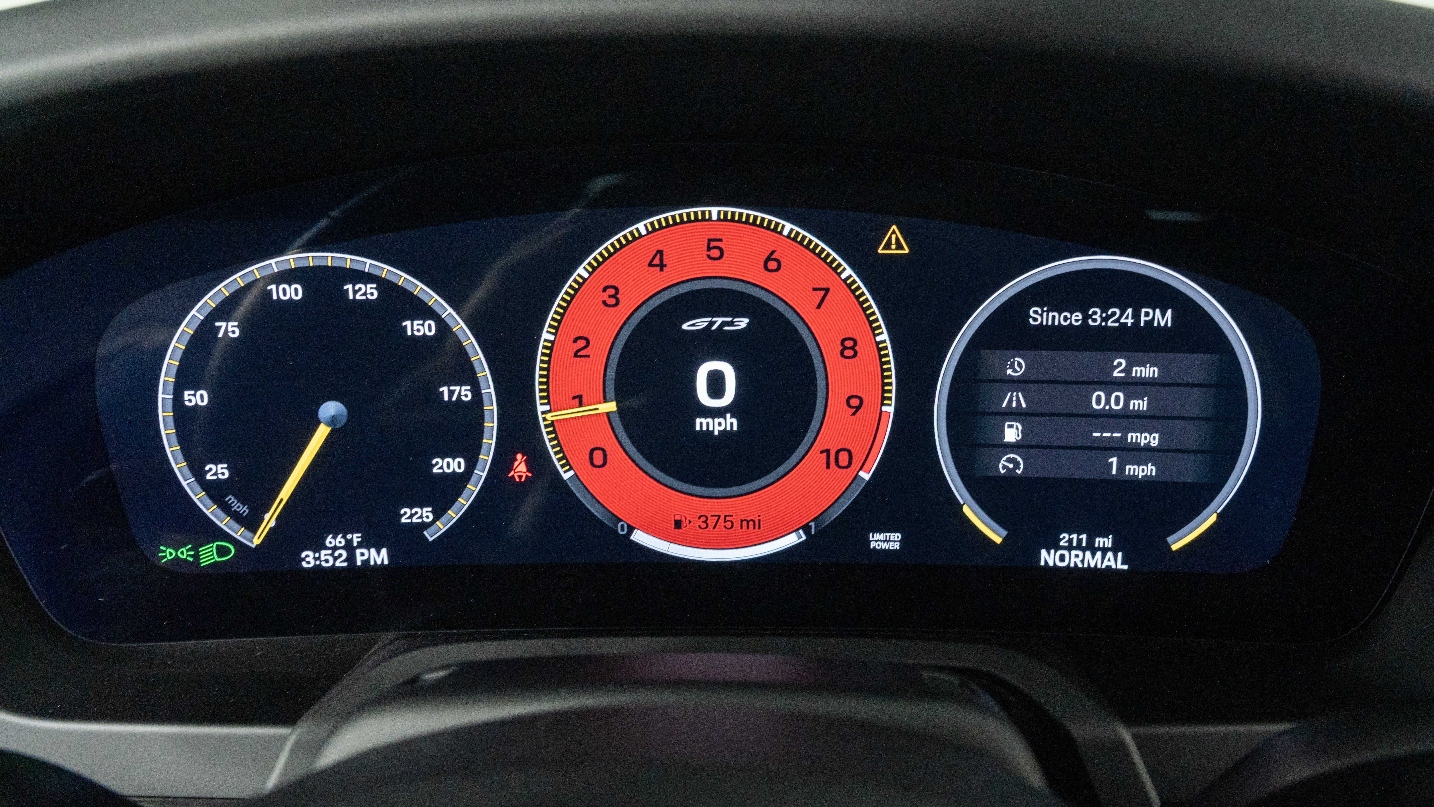 Used 2025 Porsche 911 GT3 RWD image 25