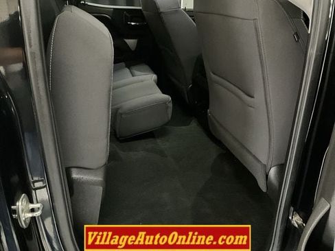 Used 2017 Chevrolet Silverado 1500 LT w/ Midnight Edition AWD/4WD image 32