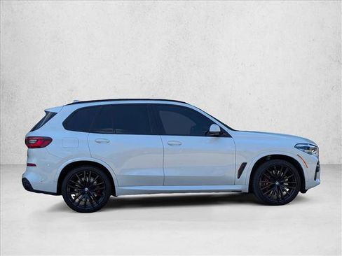 Used 2022 BMW X5 M50i w/ Parking Assistance Package image 8