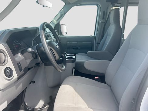 Used 2012 Ford E-250 and Econoline 250 w/ PWR Group RWD image 19