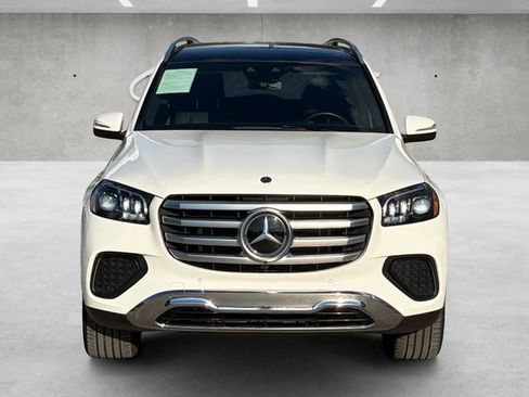 Used 2025 Mercedes-Benz GLS 450 4MATIC image 18