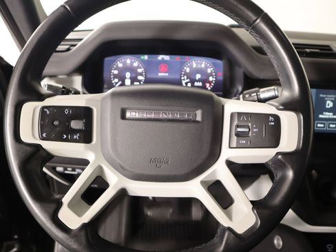 Used 2020 Land Rover Defender 110 SE AWD/4WD image 3