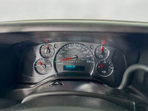 Used 2014 Chevrolet Express 1500 image 17