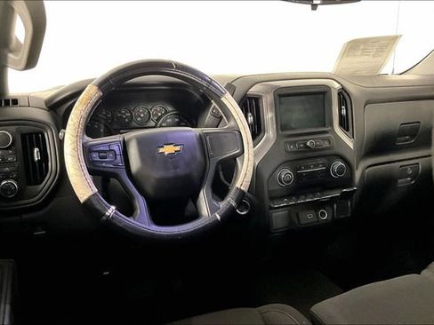 Used 2022 Chevrolet Silverado 1500 Custom AWD/4WD image 3